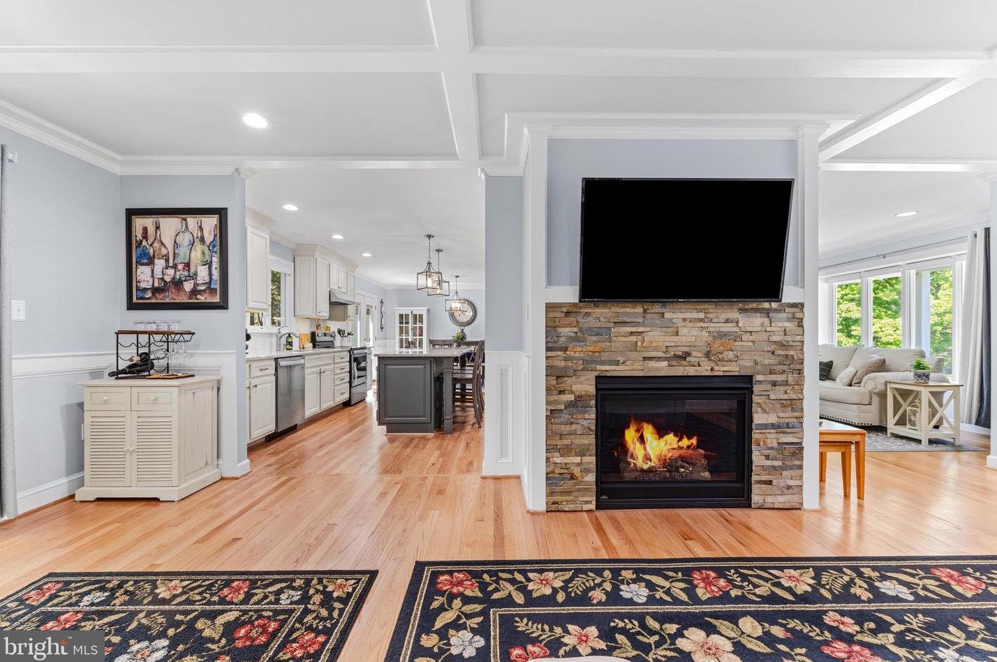 9321 Dunloggin Rd, Ellicott MD 21042-5115 exterior