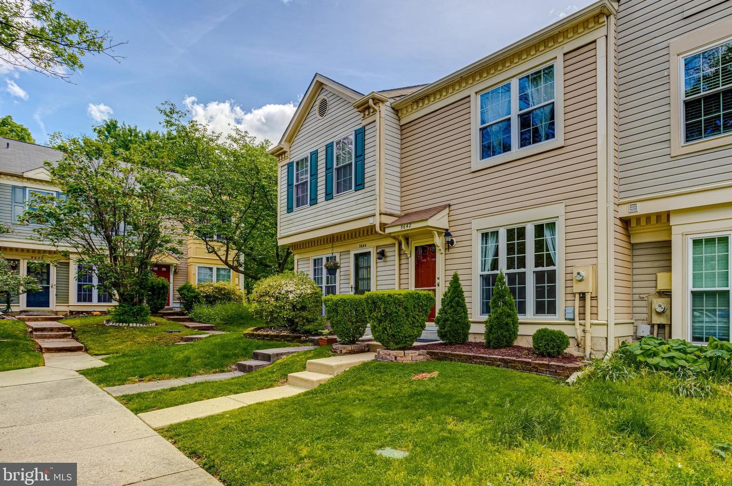 9642 Stirling Bridge Dr, Columbia, MD 21046-1938
