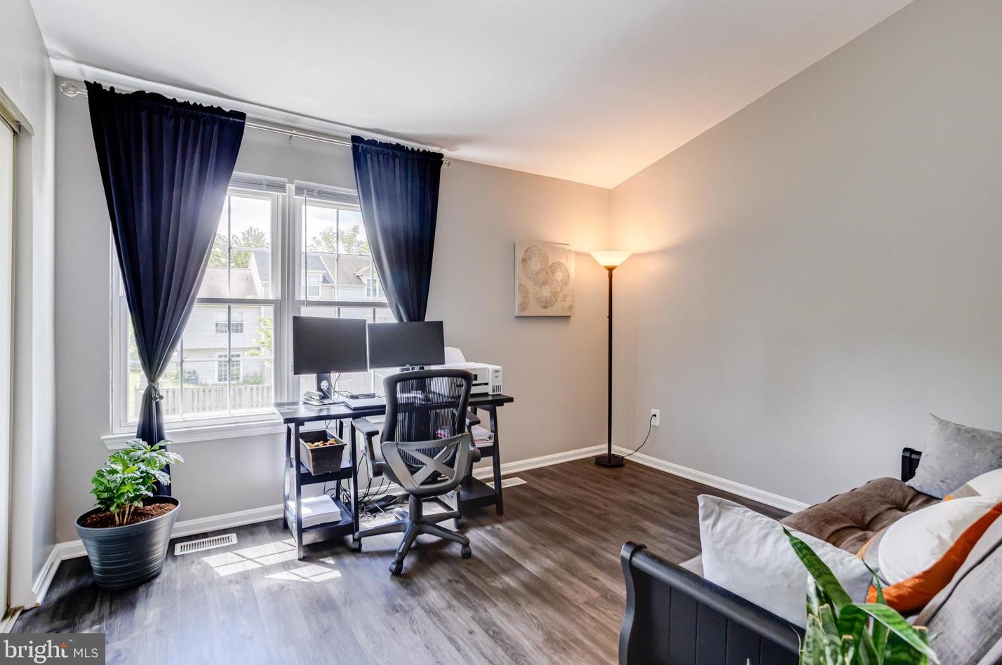 9642 Stirling Bridge Dr, Columbia MD 21046-1938 exterior