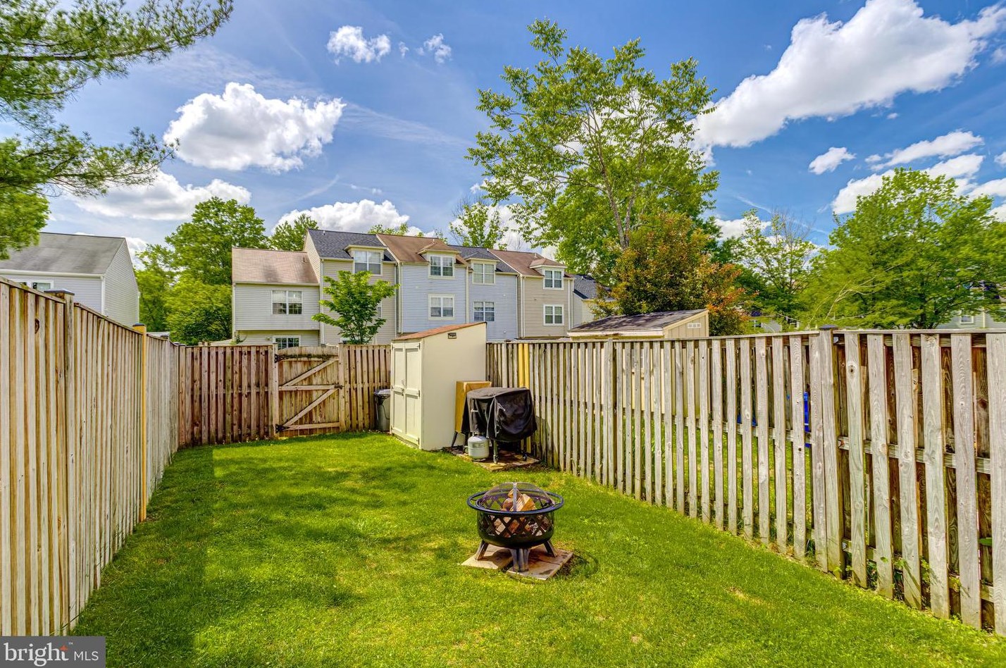 9642 Stirling Bridge Dr, Columbia MD 21046-1938 exterior