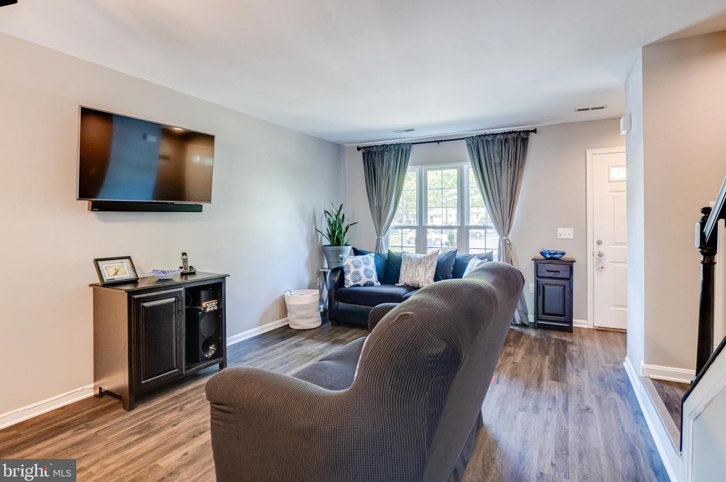 9642 Stirling Bridge Dr, Columbia MD 21046-1938 exterior