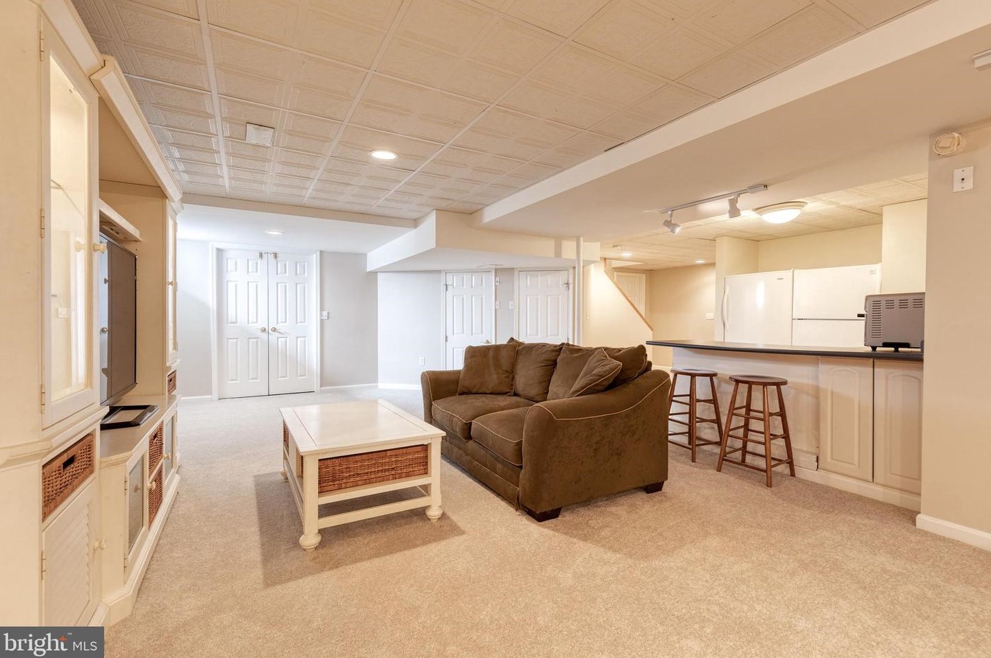 2800 Deer Trail Ct, Ellicott MD 21042-7817 exterior