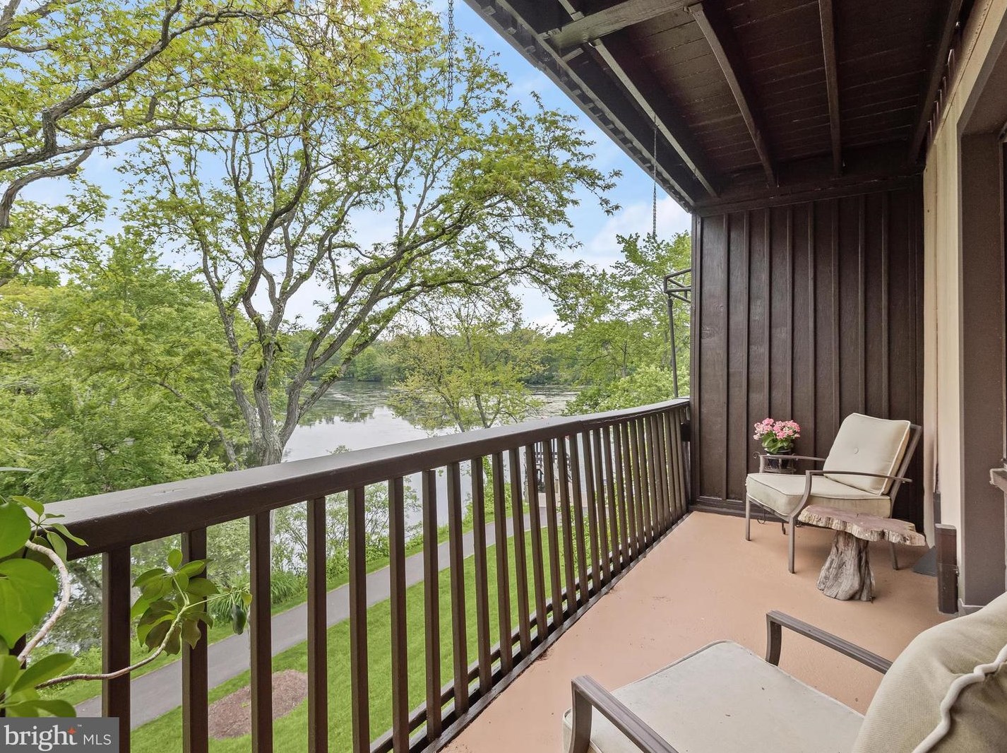 10075 Windstream Dr, Columbia, MD 21044-2544