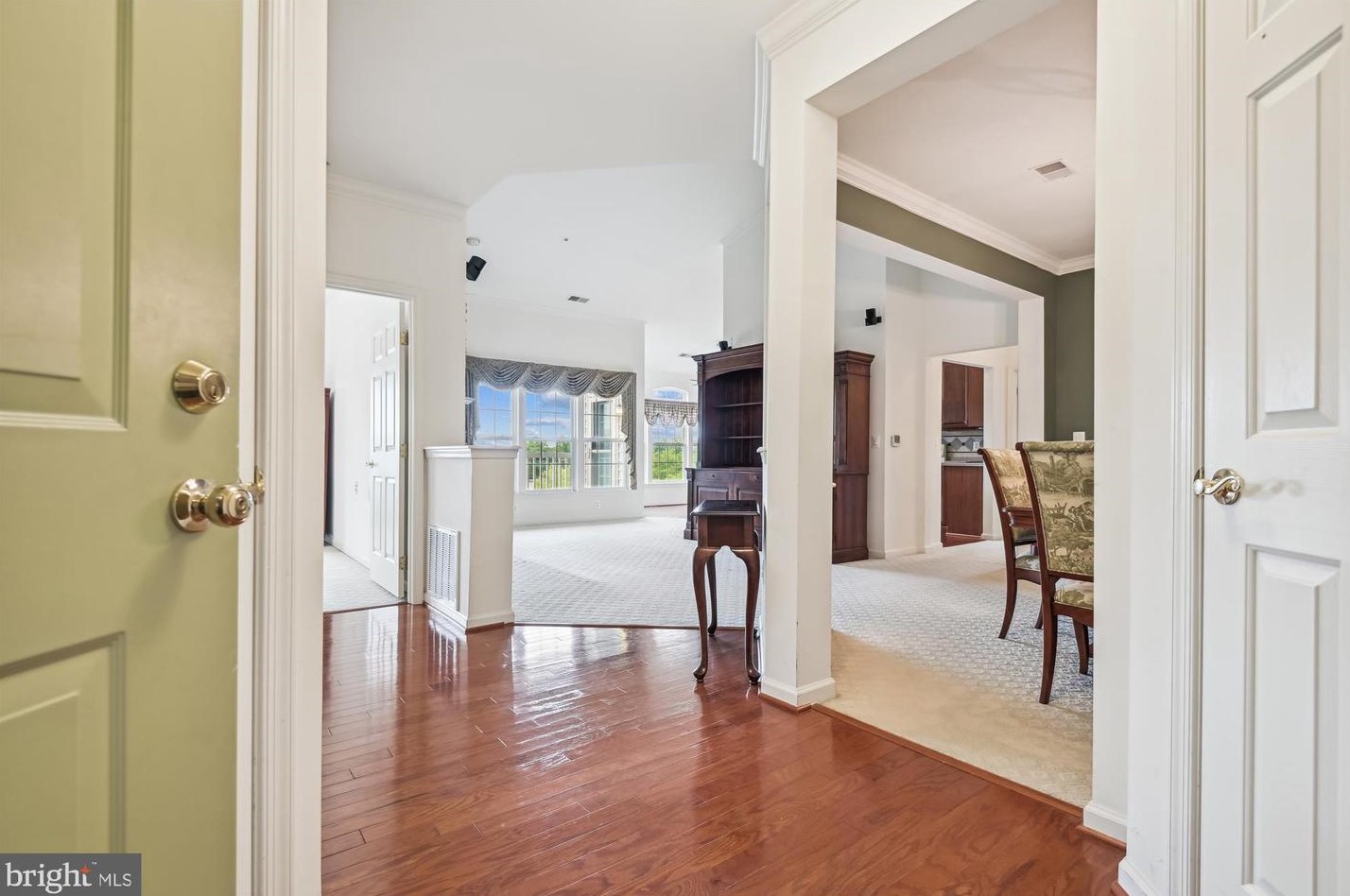 8125 Yellow Pine Dr, Ellicott, MD 21043-5547