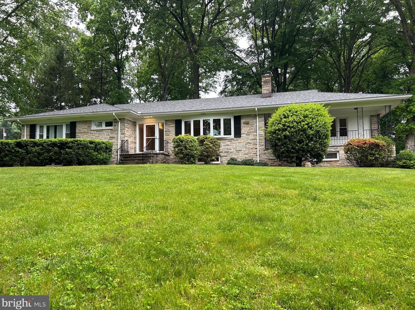 2985 Normandy Dr, Ellicott, MD 21043-3345