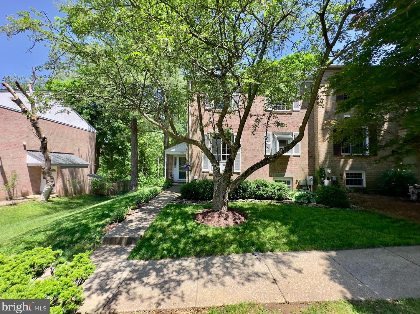 9741 Summer Park Ct, Columbia, MD 21046-1812
