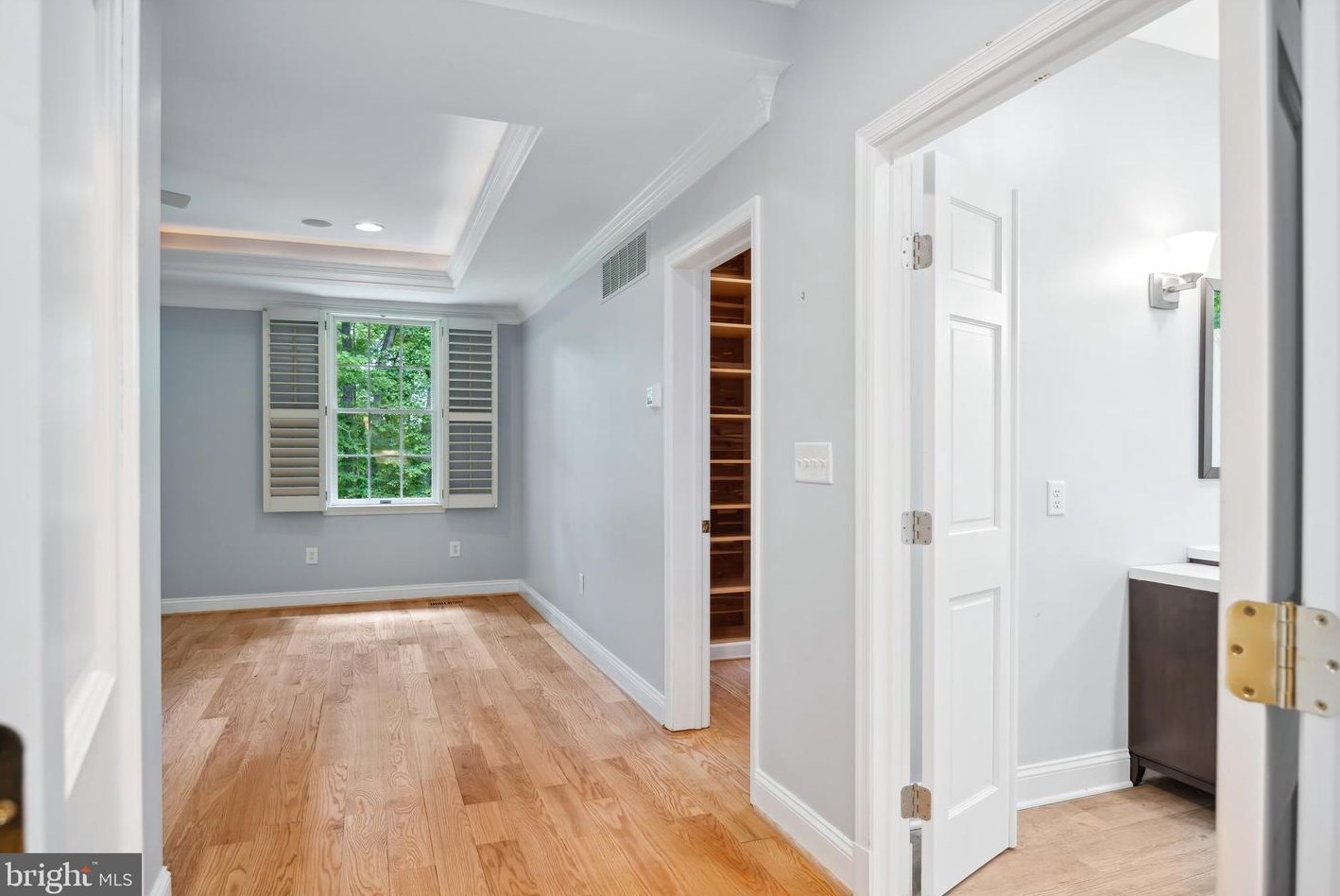 12661 Golden Oak Dr, Ellicott MD 21042-1150 exterior