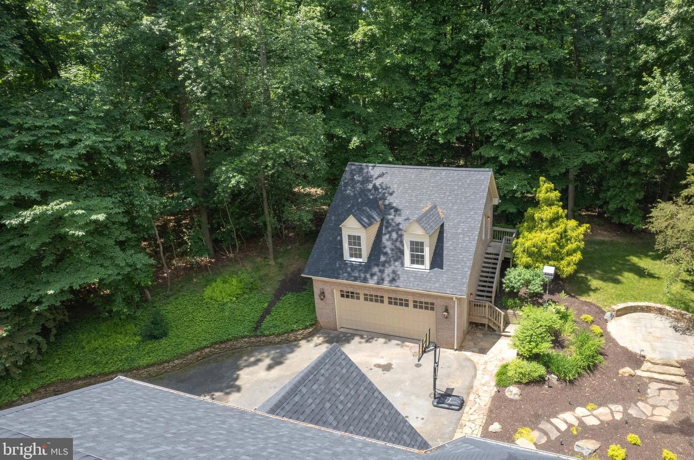 12661 Golden Oak Dr, Ellicott MD 21042-1150 exterior