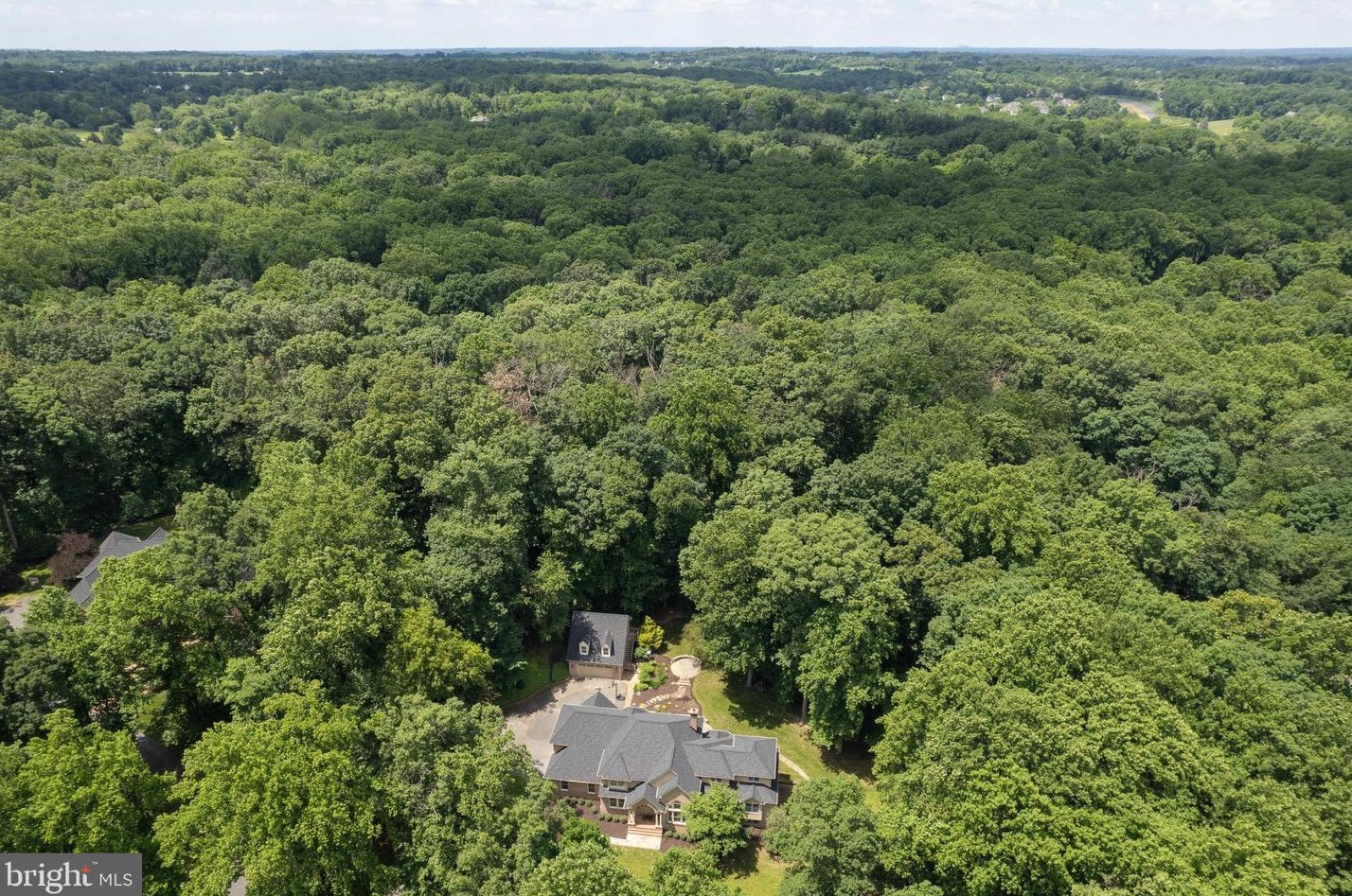 12661 Golden Oak Dr, Ellicott MD 21042-1150 exterior