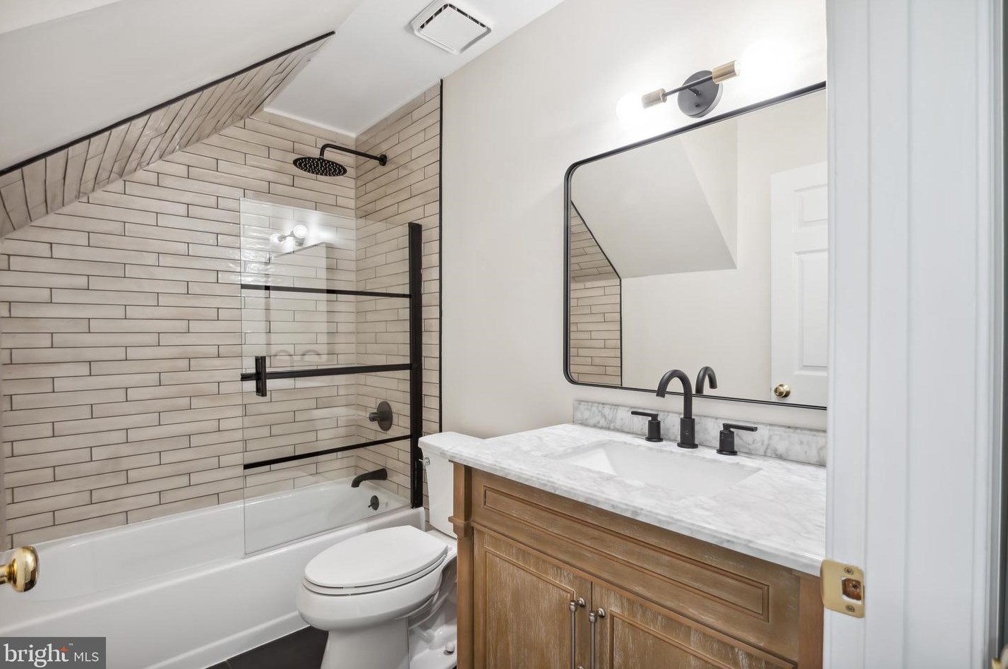 12661 Golden Oak Dr, Ellicott MD 21042-1150 exterior