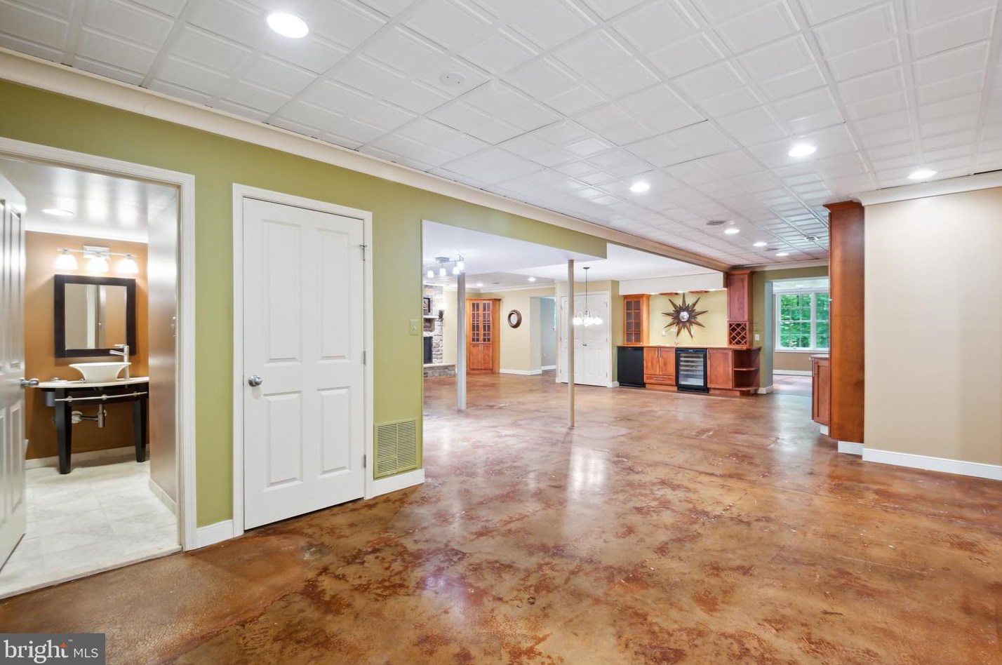 12661 Golden Oak Dr, Ellicott MD 21042-1150 exterior