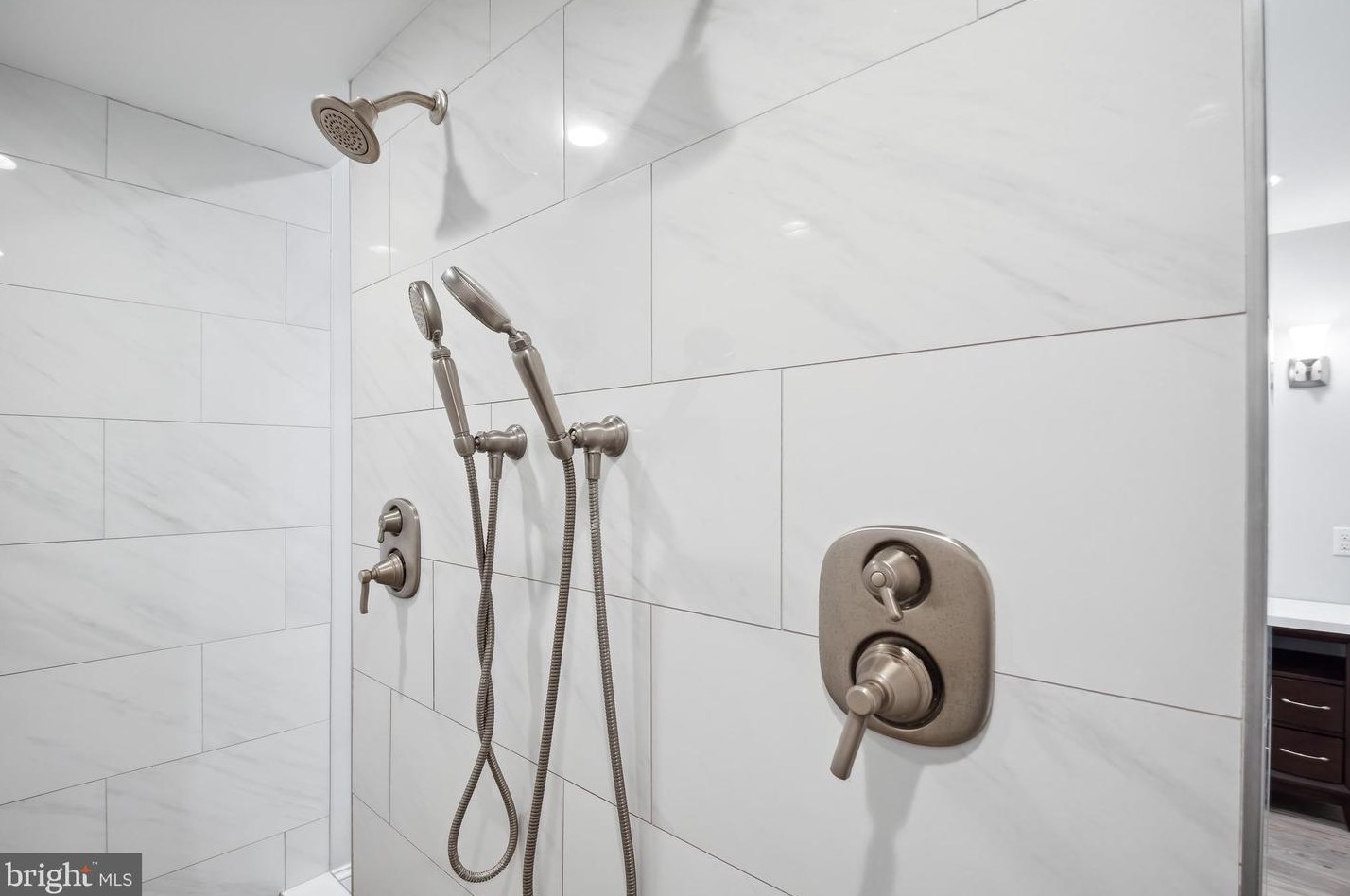 12661 Golden Oak Dr, Ellicott MD 21042-1150 exterior