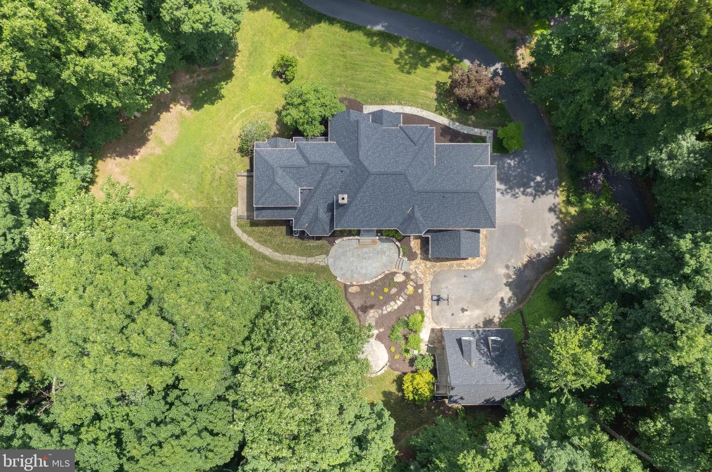 12661 Golden Oak Dr, Ellicott MD 21042-1150 exterior