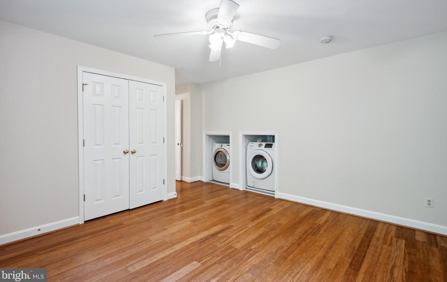 12661 Golden Oak Dr, Ellicott MD 21042-1150 exterior