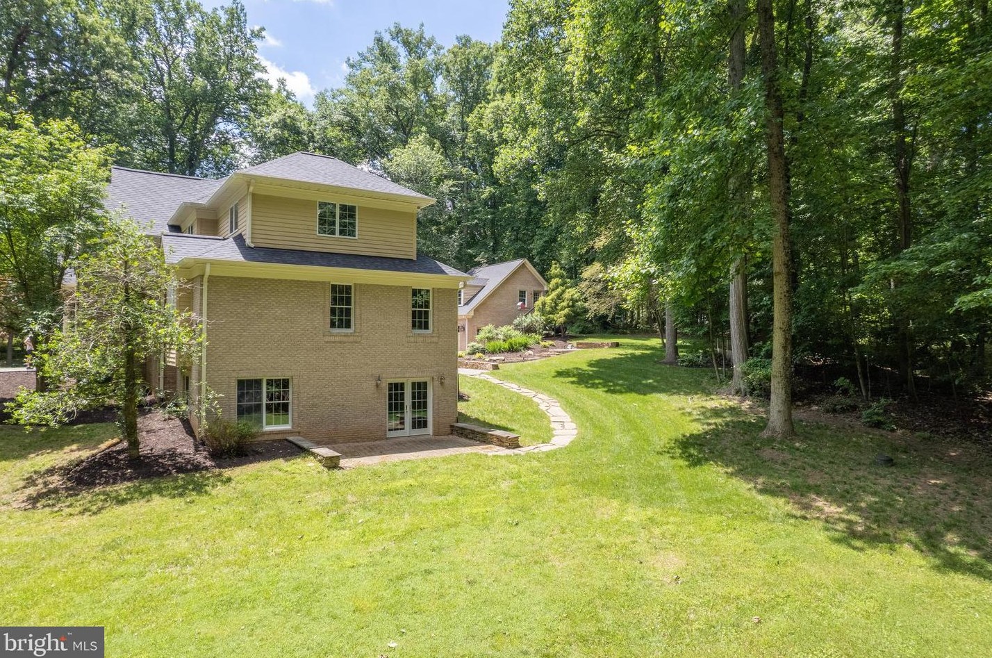 12661 Golden Oak Dr, Ellicott MD 21042-1150 exterior