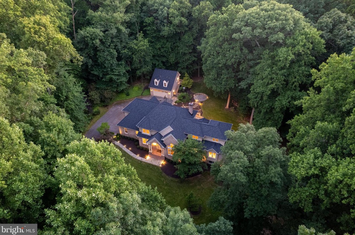 12661 Golden Oak Dr, Ellicott MD 21042-1150 exterior