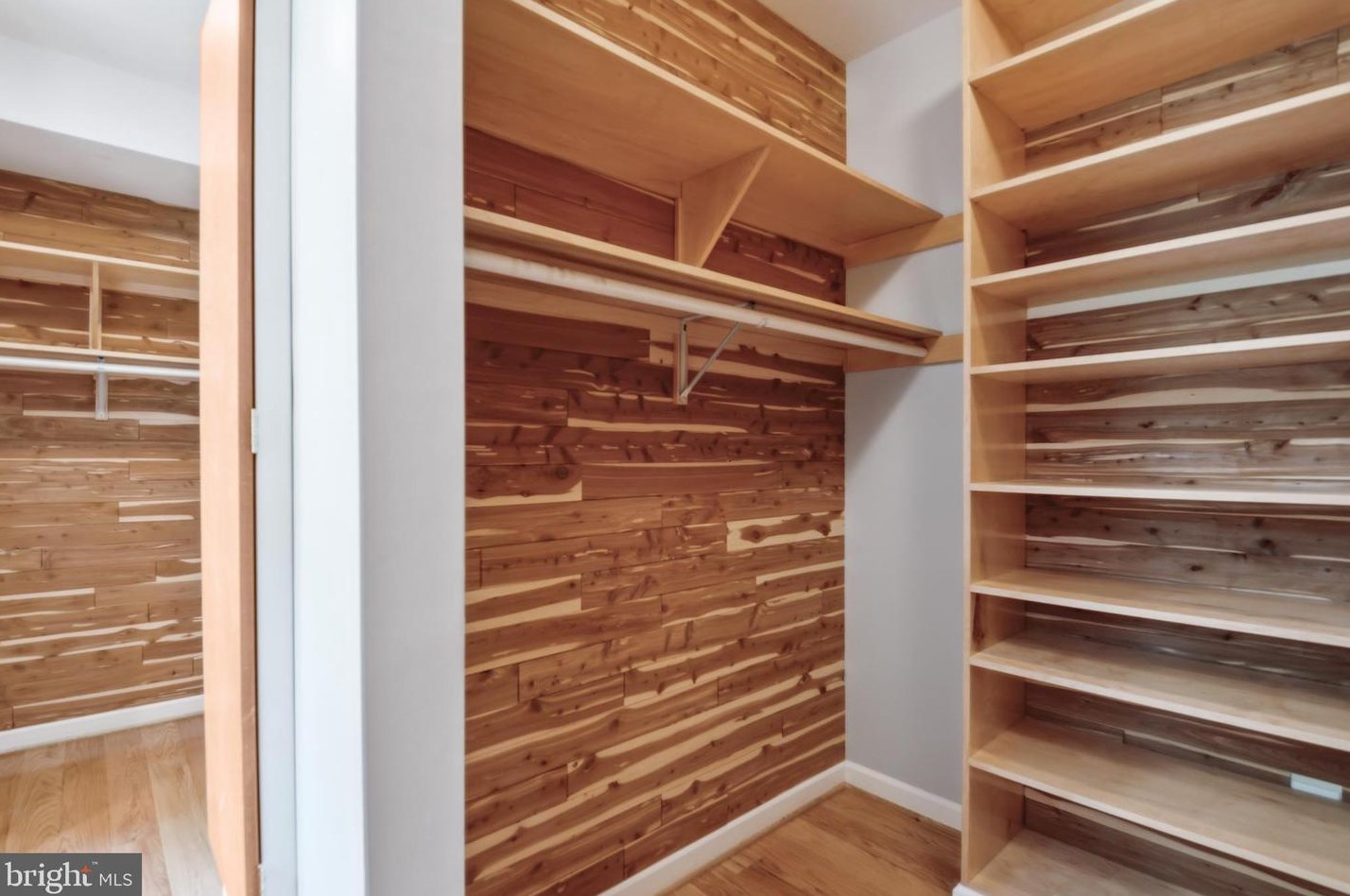 12661 Golden Oak Dr, Ellicott MD 21042-1150 exterior