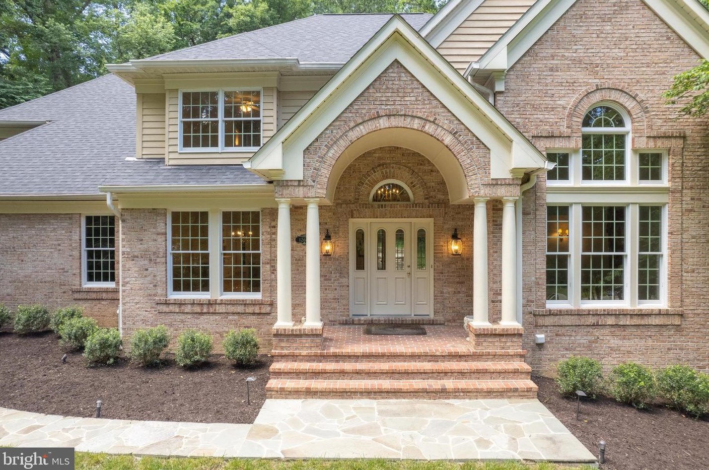 12661 Golden Oak Dr, Ellicott MD 21042-1150 exterior