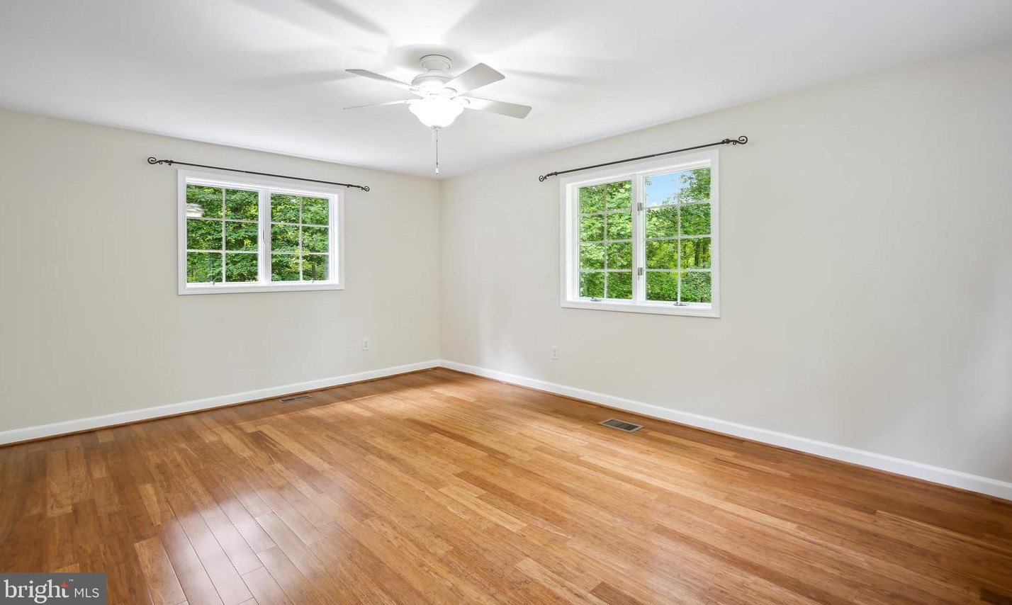 12661 Golden Oak Dr, Ellicott MD 21042-1150 exterior