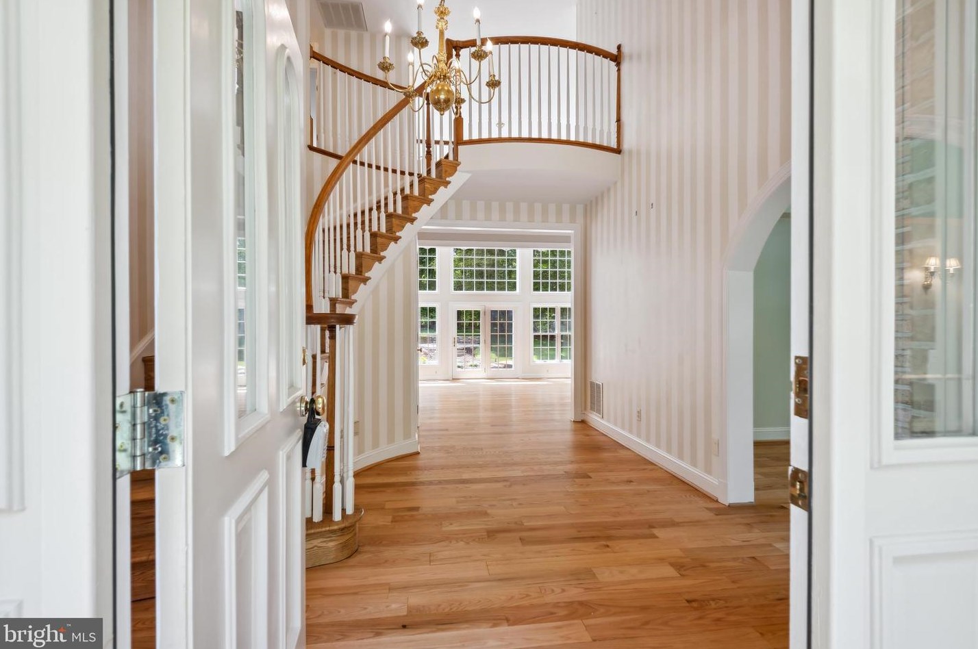 12661 Golden Oak Dr, Ellicott MD 21042-1150 exterior