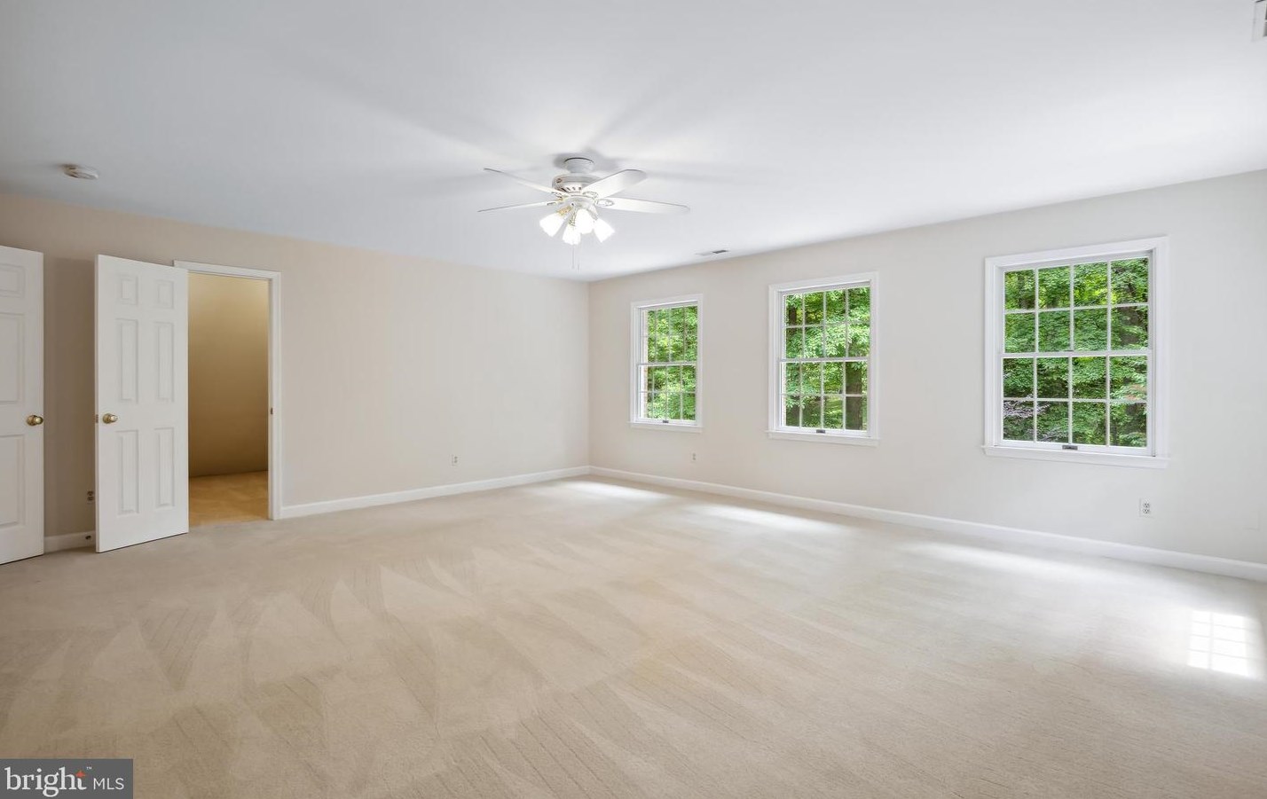 12661 Golden Oak Dr, Ellicott MD 21042-1150 exterior