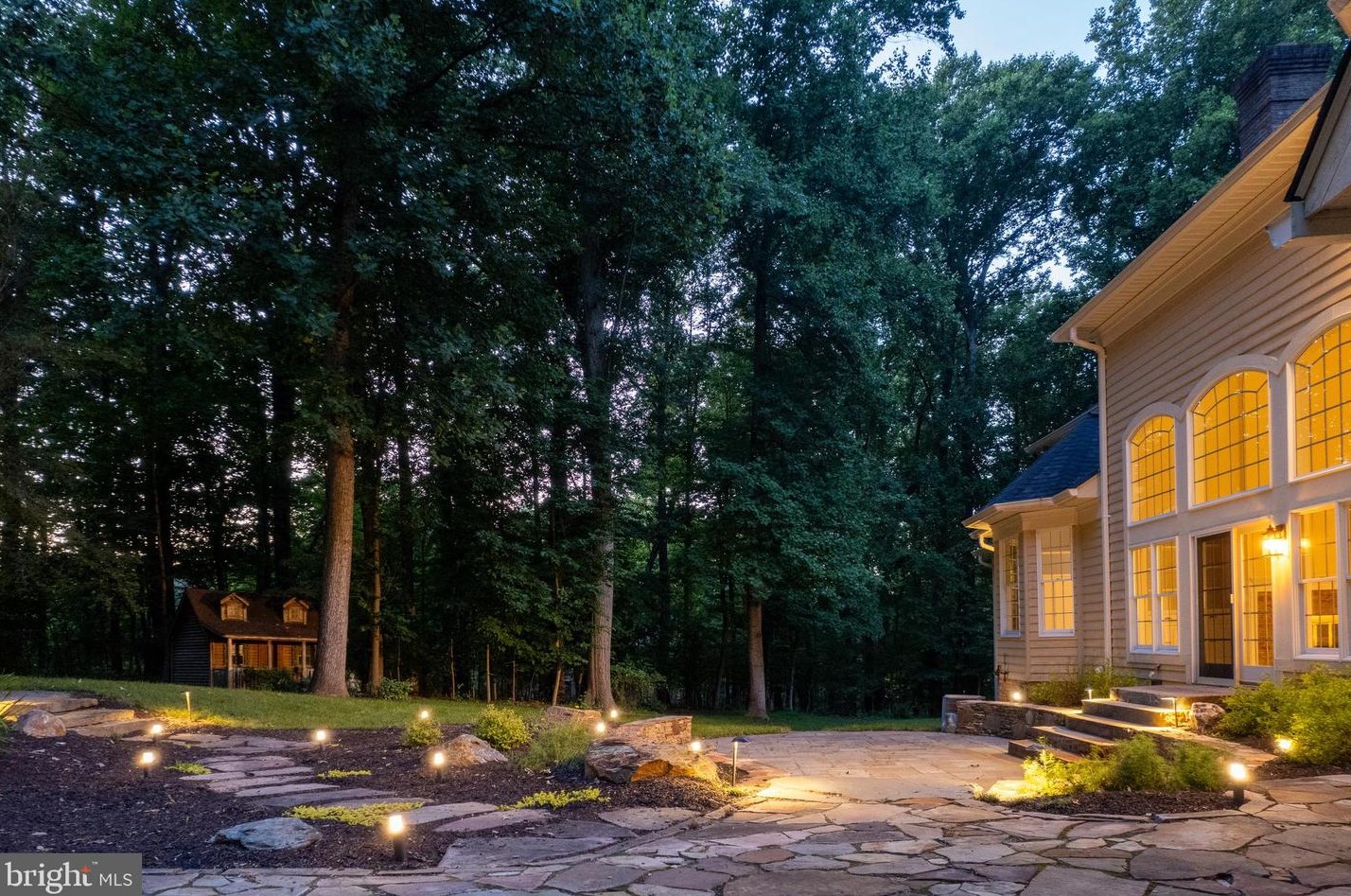 12661 Golden Oak Dr, Ellicott MD 21042-1150 exterior