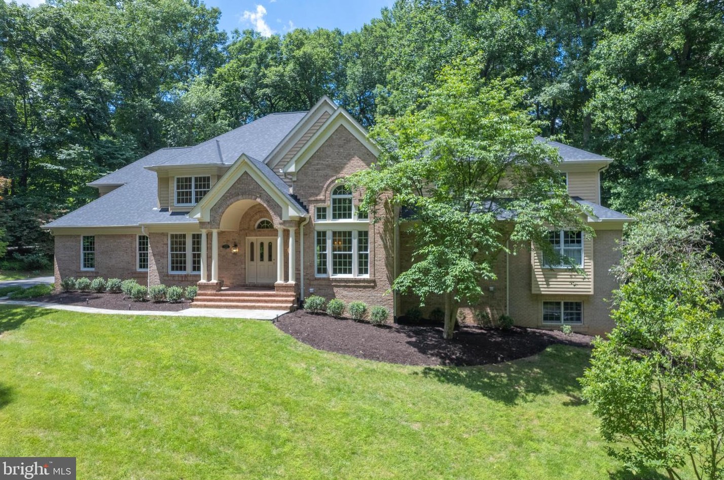 12661 Golden Oak Dr, Ellicott MD 21042-1150 exterior