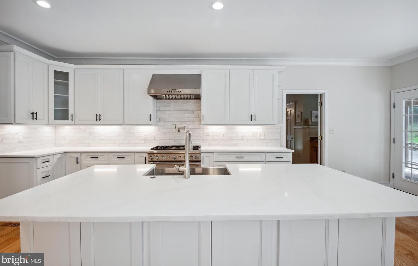 12661 Golden Oak Dr, Ellicott MD 21042-1150 exterior