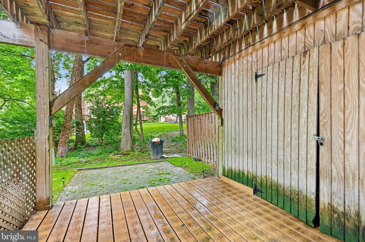 6412 Ducketts Ln, Baltimore MD  21075-6108 exterior