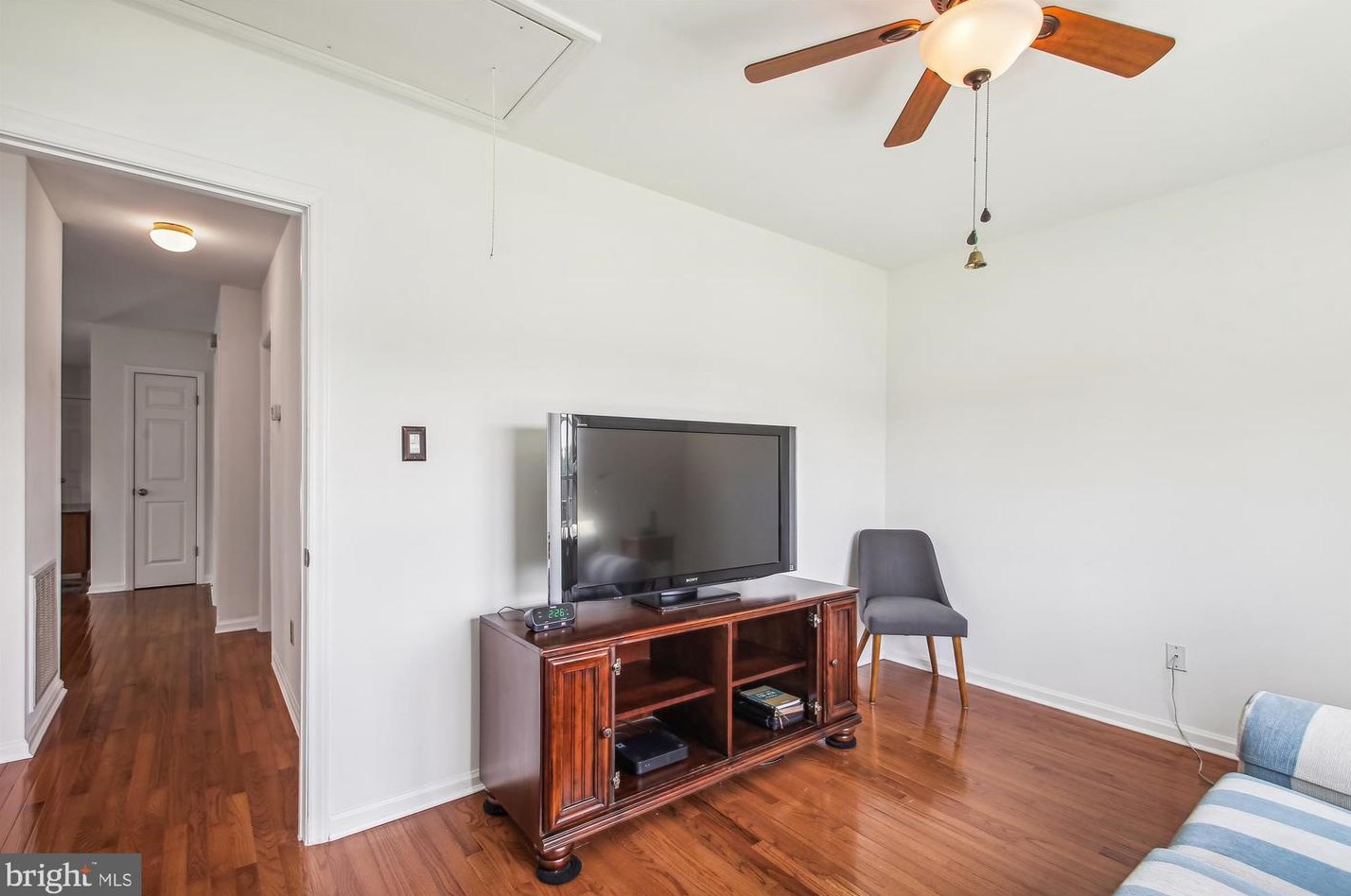 6404 Sedgwick St, Baltimore MD 21075-6198 exterior