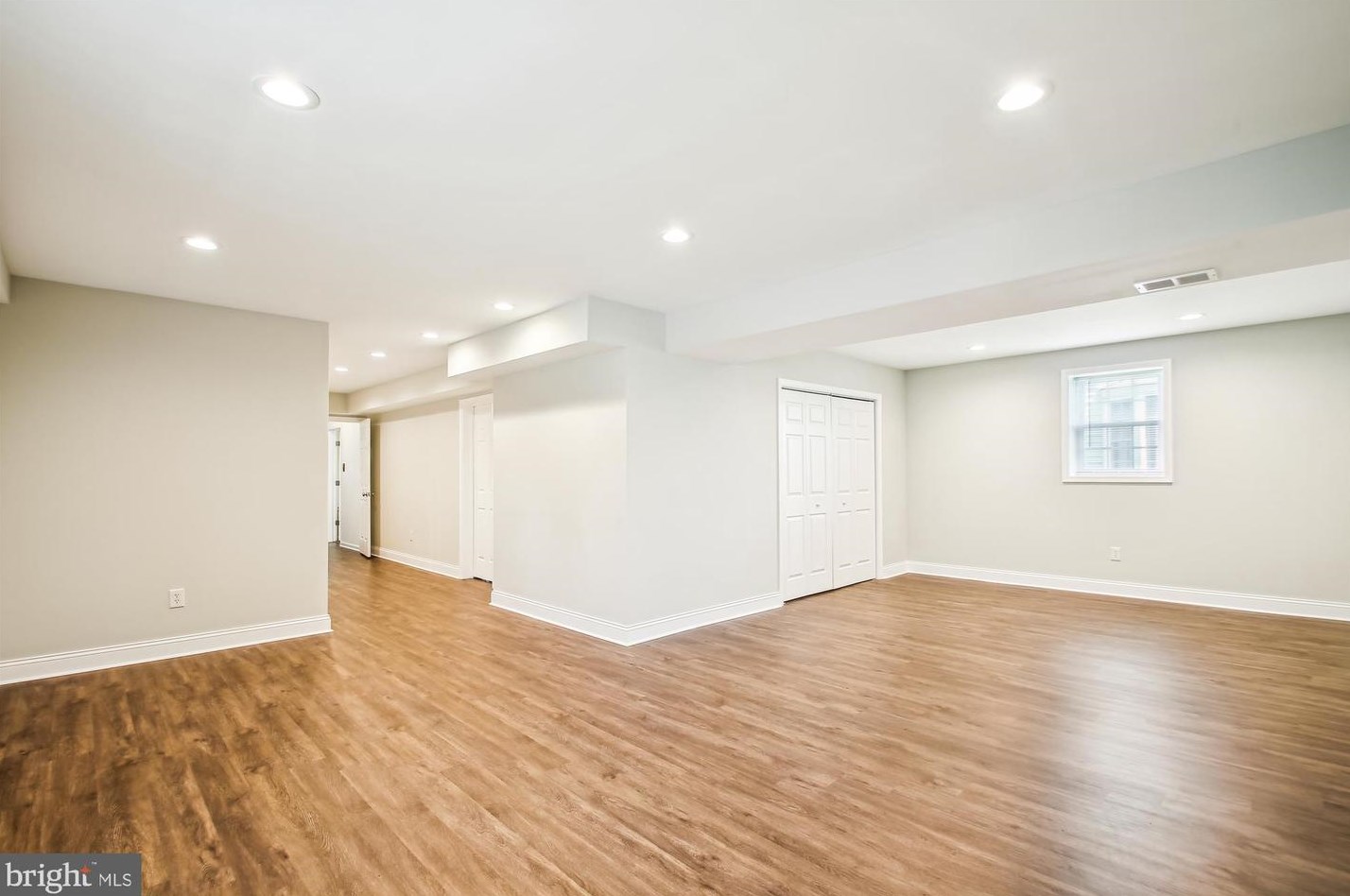 6404 Sedgwick St, Baltimore MD 21075-6198 exterior