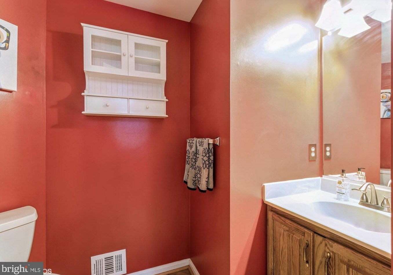 8570 Harvest Vw Ct, Ellicott MD 21043-6560 exterior