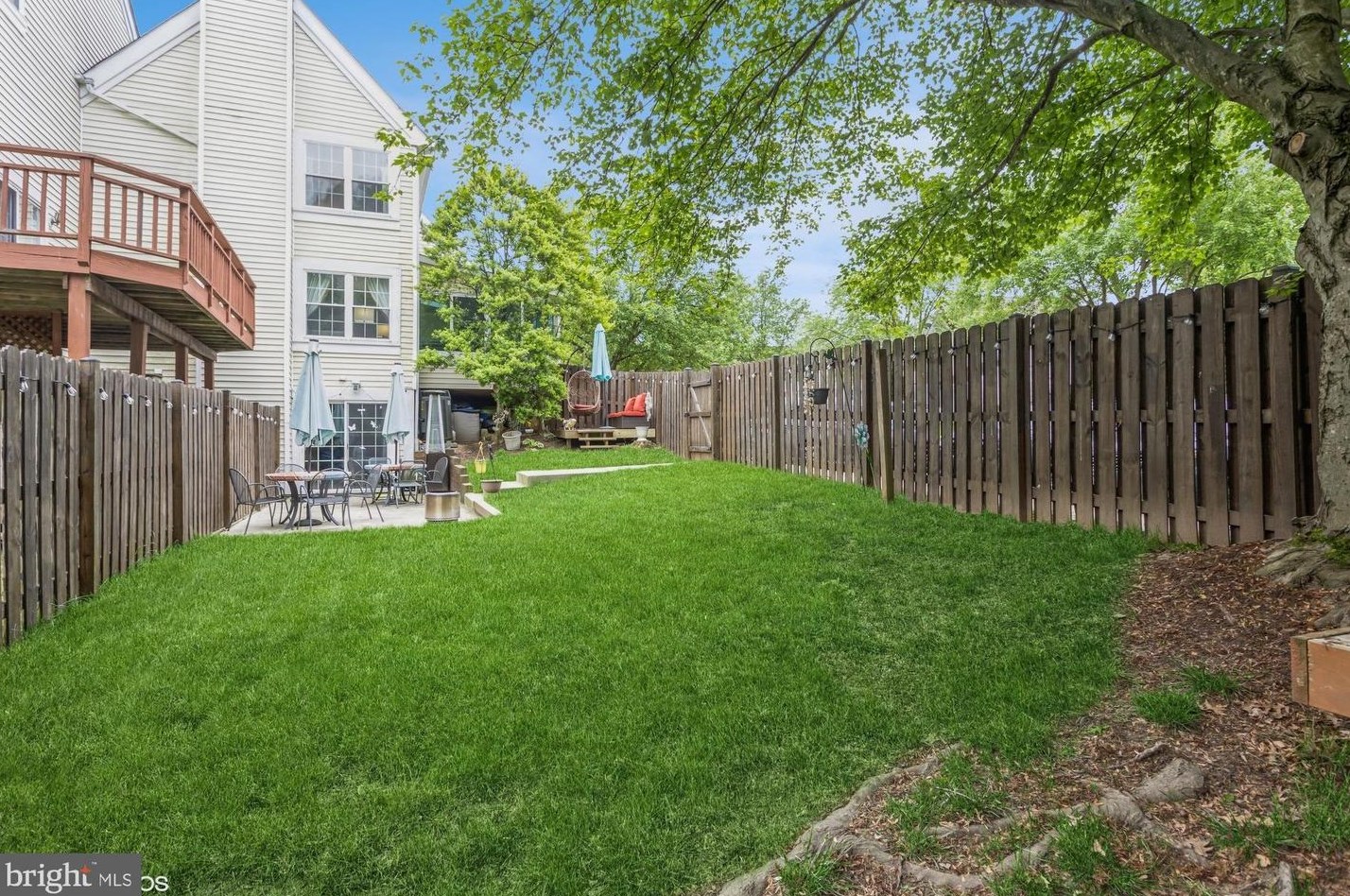 8570 Harvest Vw Ct, Ellicott MD 21043-6560 exterior