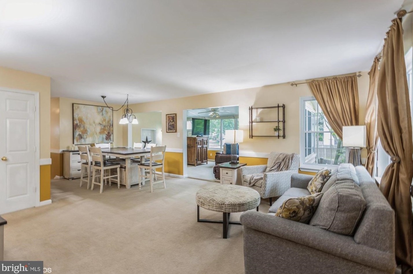 8570 Harvest Vw Ct, Ellicott MD 21043-6560 exterior