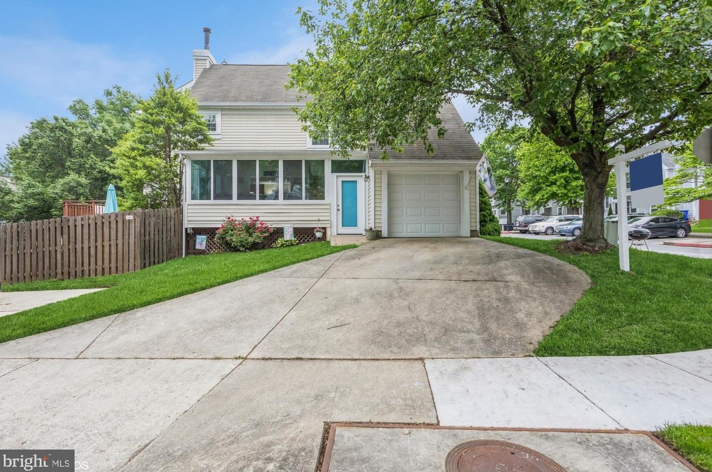 8570 Harvest Vw Ct, Ellicott MD 21043-6560 exterior