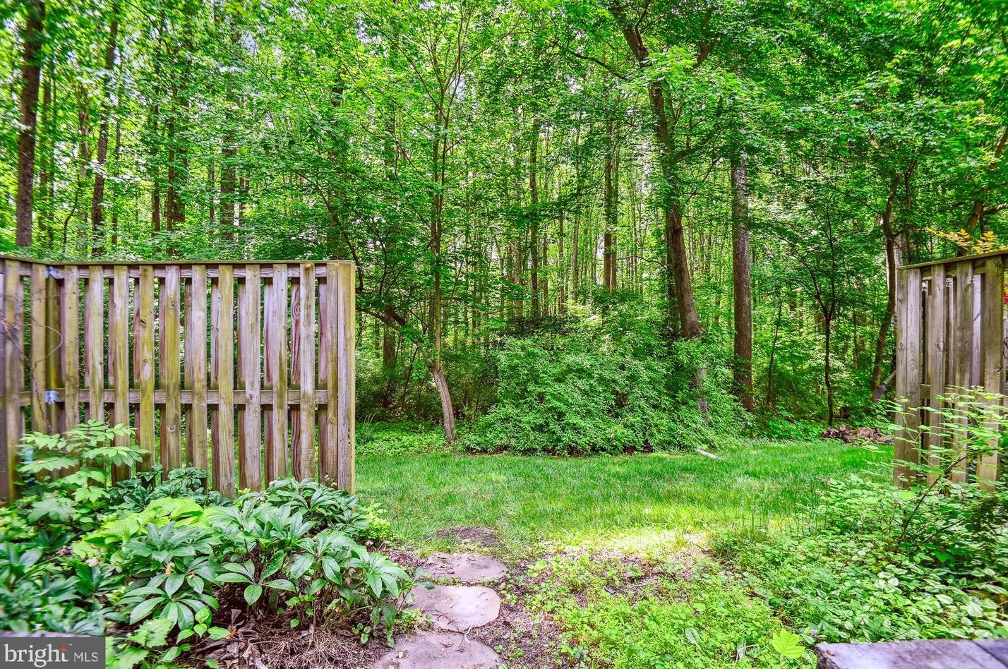 11927 New Country Ln, Columbia MD 21044-4405 exterior