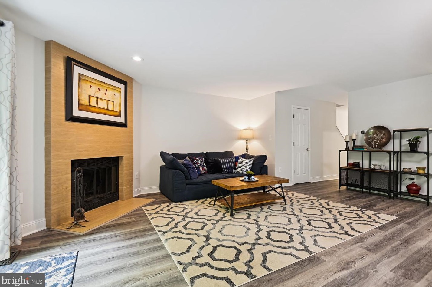 11927 New Country Ln, Columbia MD 21044-4405 exterior