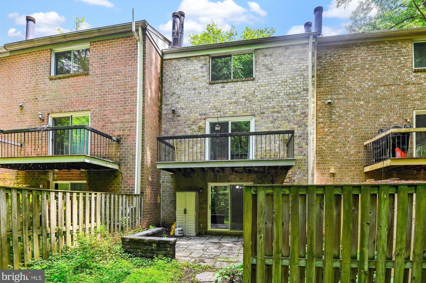 11927 New Country Ln, Columbia MD 21044-4405 exterior