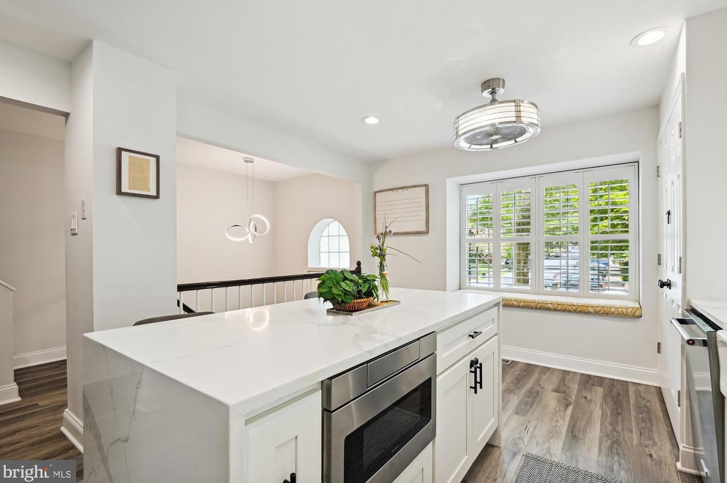 11927 New Country Ln, Columbia MD 21044-4405 exterior