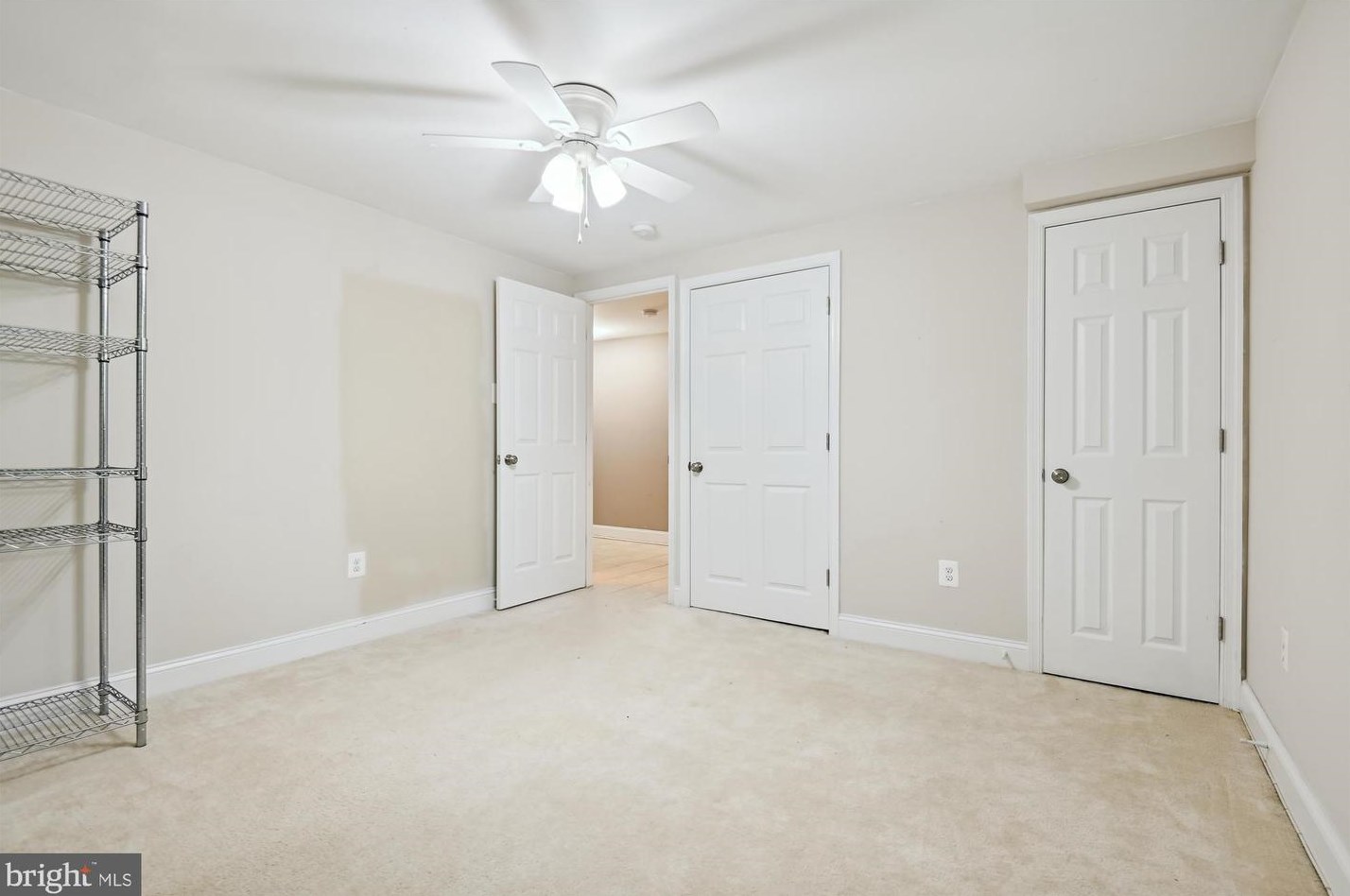 11927 New Country Ln, Columbia MD 21044-4405 exterior