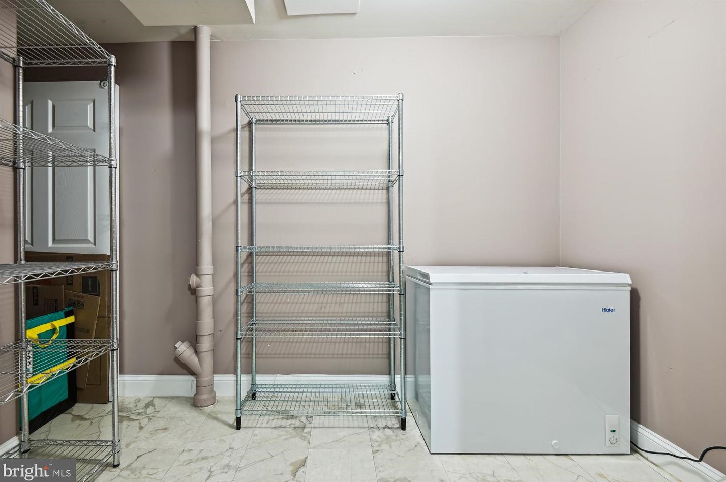 11927 New Country Ln, Columbia MD 21044-4405 exterior