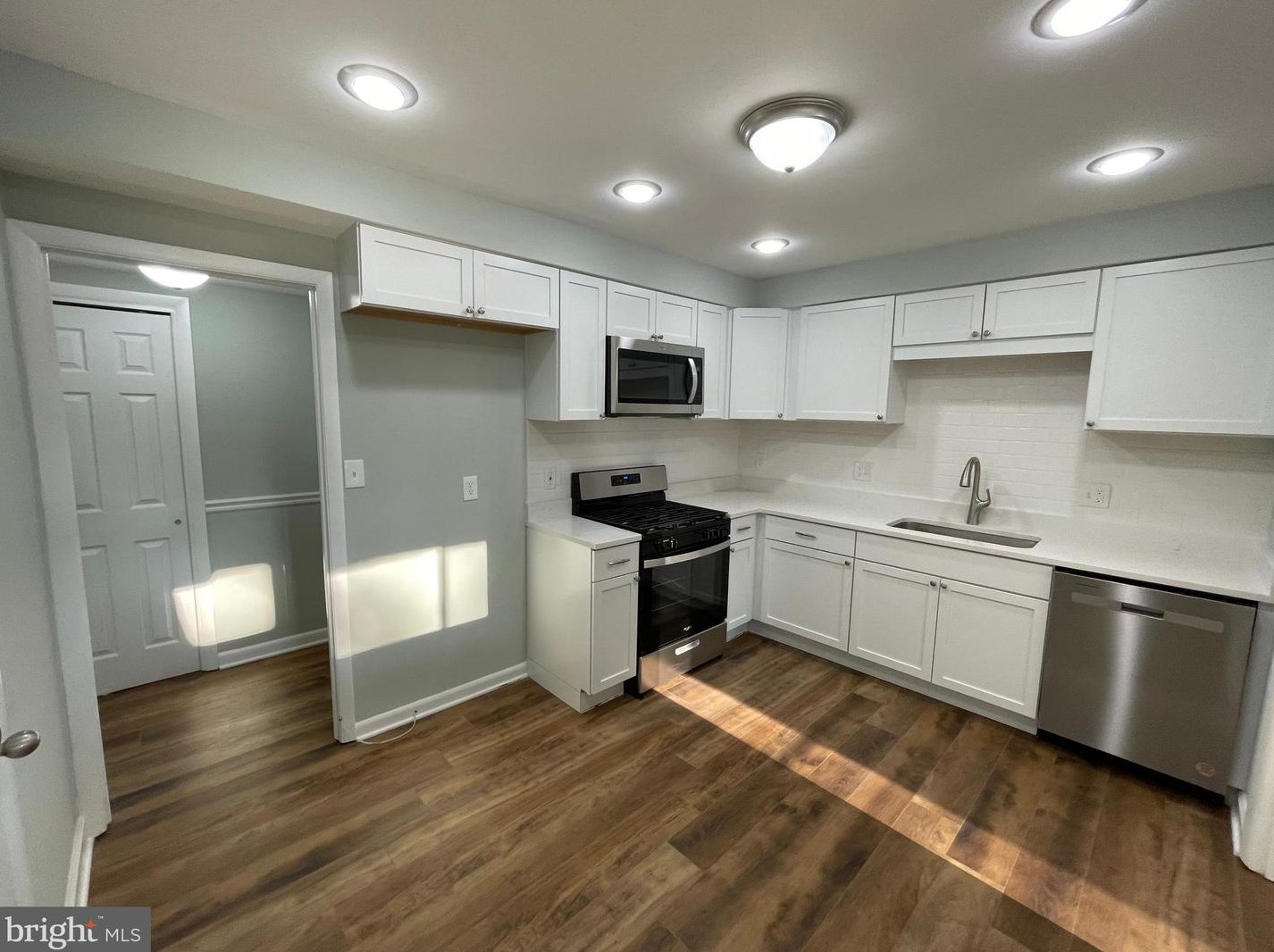 10067 Windstream Dr, Columbia, MD 21044-2540