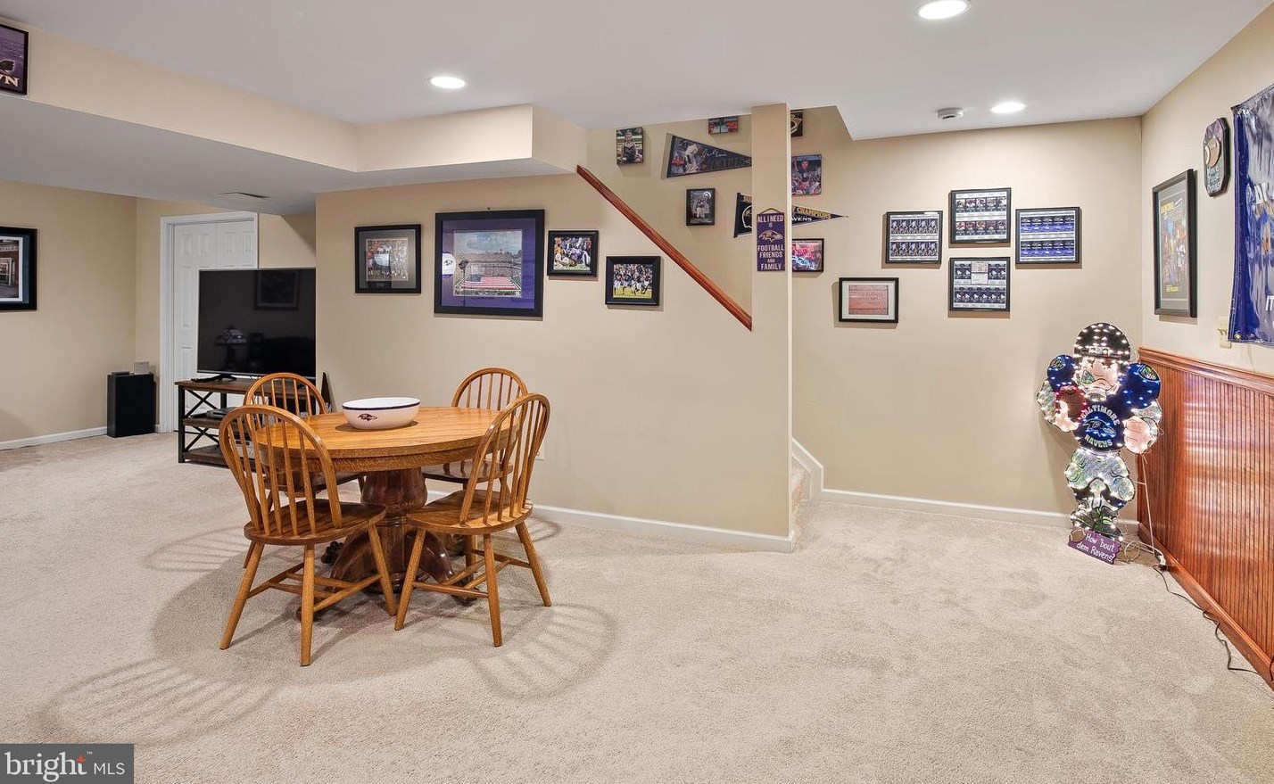 6279 Patuxent Quarter Rd, Baltimore MD  21076-1349 exterior