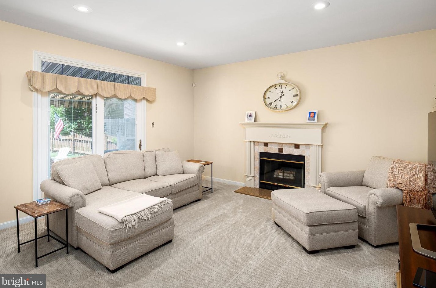 6279 Patuxent Quarter Rd, Baltimore MD  21076-1349 exterior