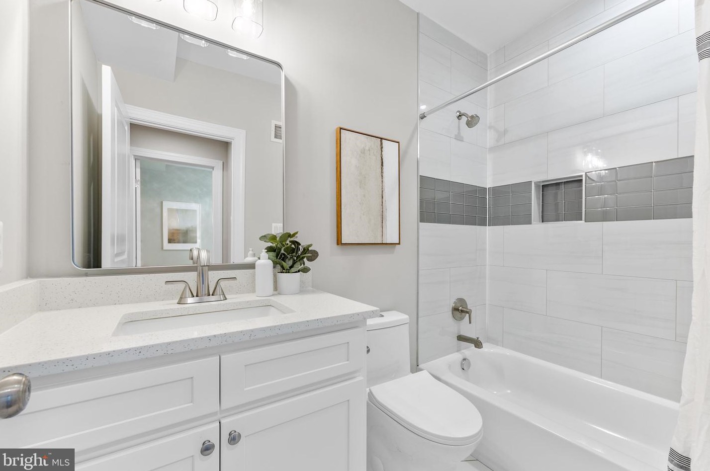 3796 Old Columbia Pike, Ellicott MD 21043-4643 exterior