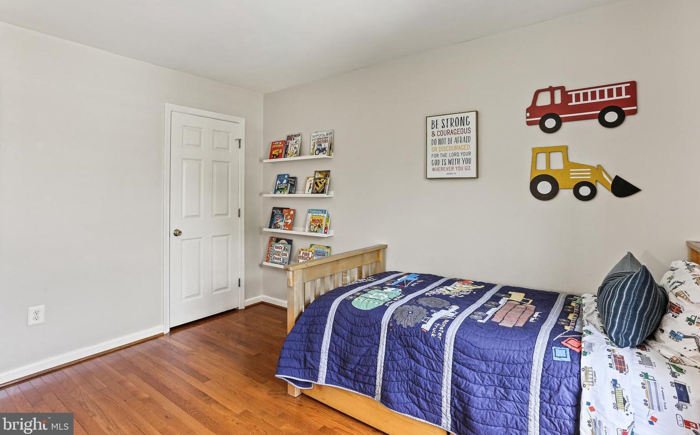 6854 Sanctuary Ct, Baltimore MD  21075-6235 exterior