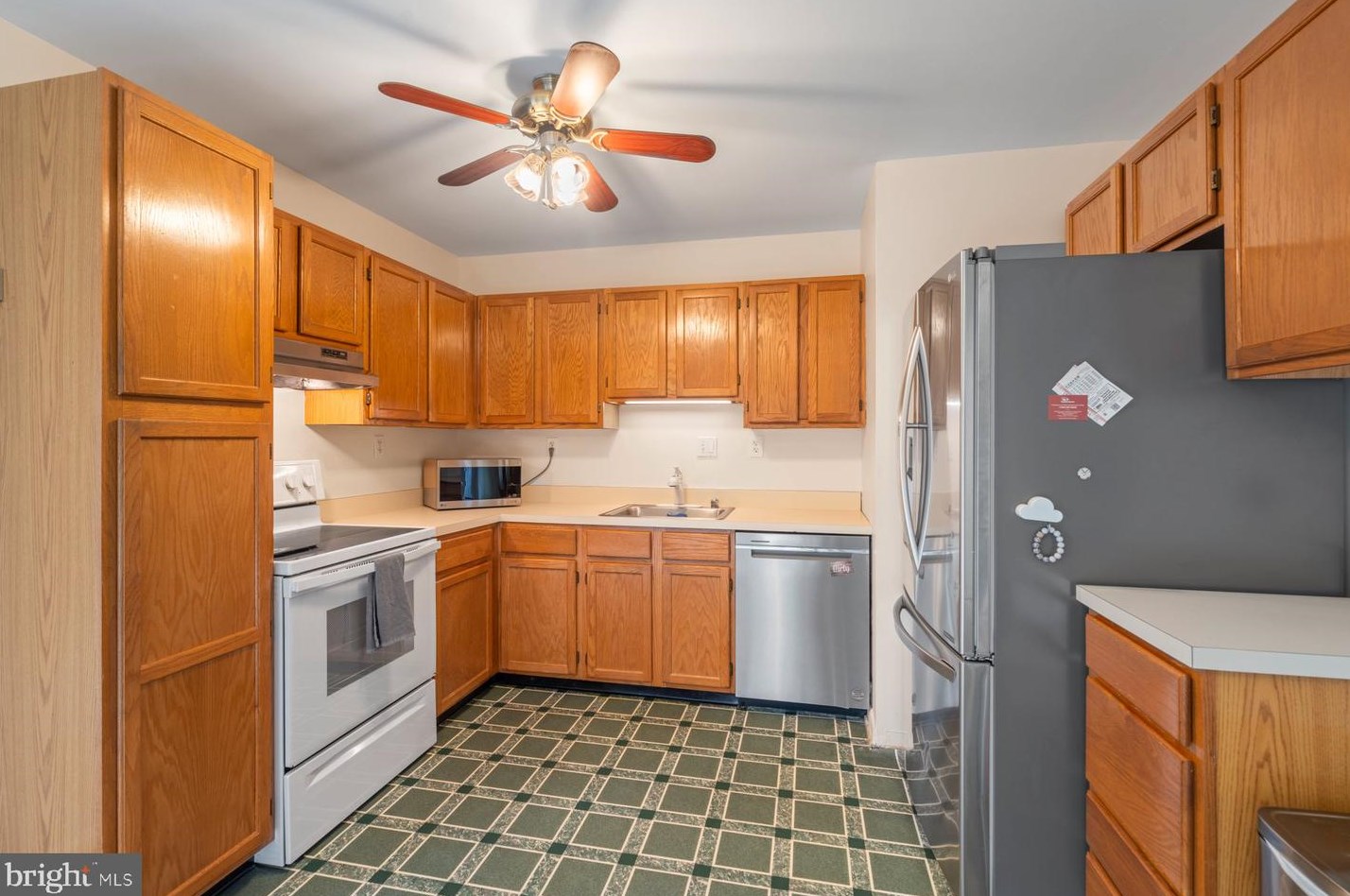 6150 Hunt Club Rd, Baltimore MD  21075-5518 exterior