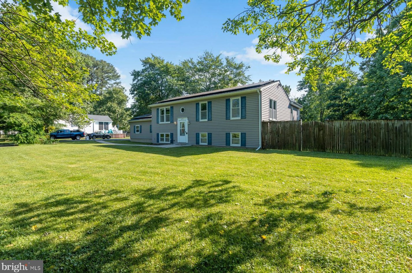 6150 Hunt Club Rd, Baltimore MD  21075-5518 exterior