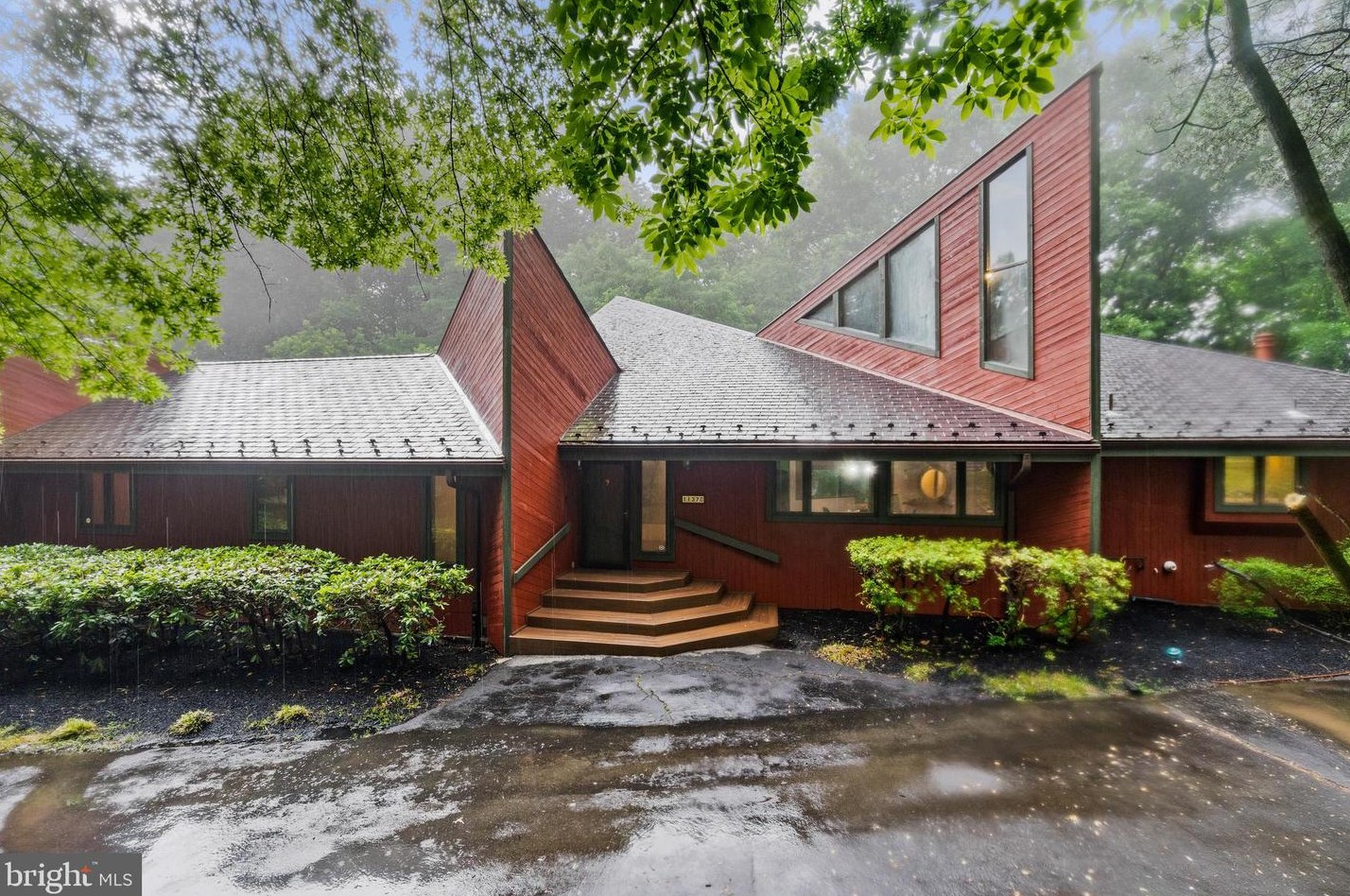 11370 Heathertoe Ln, Columbia, MD 21044-1011