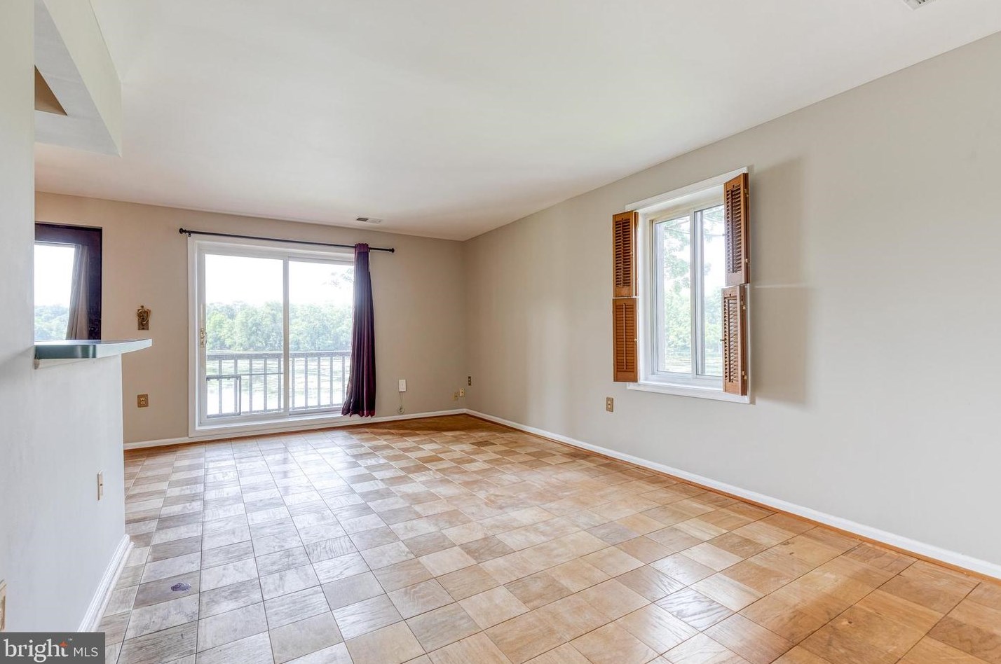10081 Windstream Dr, Columbia, MD 21044-2547